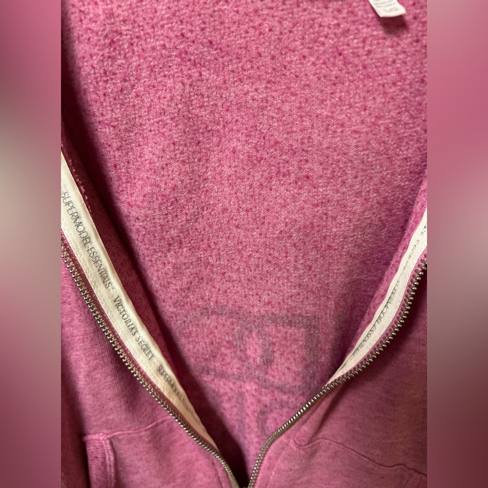 Victoria's Secret Supermodel Essentials Pink Hoodie NYC London Paris Size Large - Picture 8 of 11